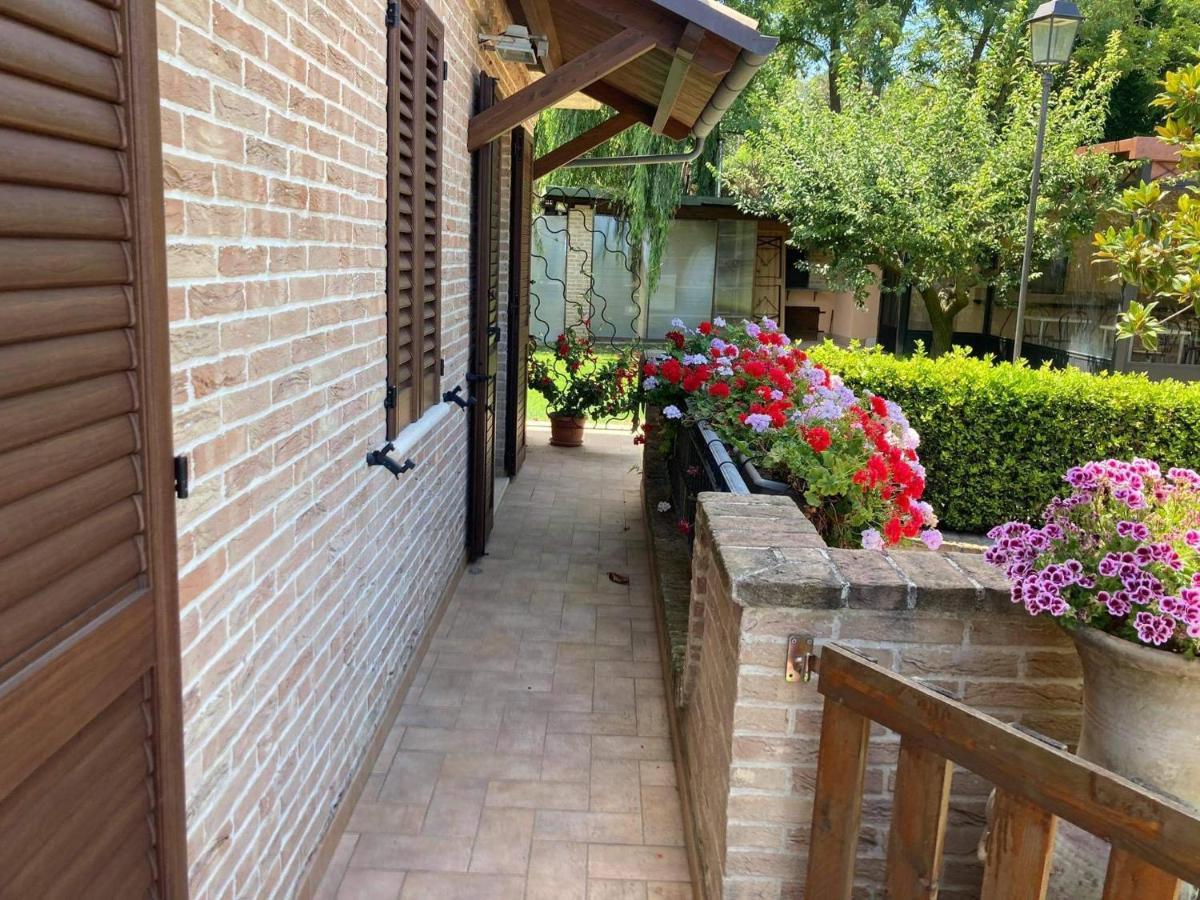 B&B Madonna Carradori Offagna Exterior foto