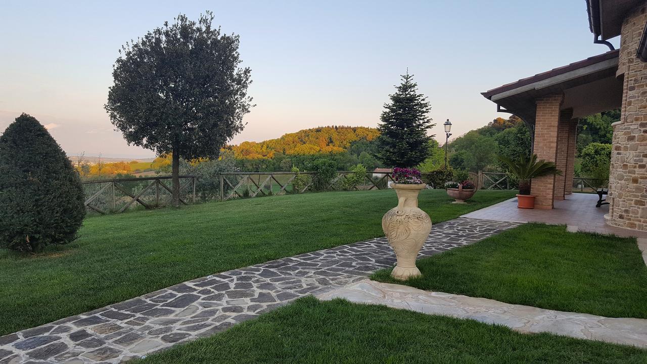 B&B Madonna Carradori Offagna Exterior foto